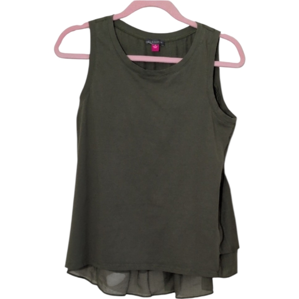 💲⬇️Vince Camuto Dark Army Green Tank top With flowy Layers